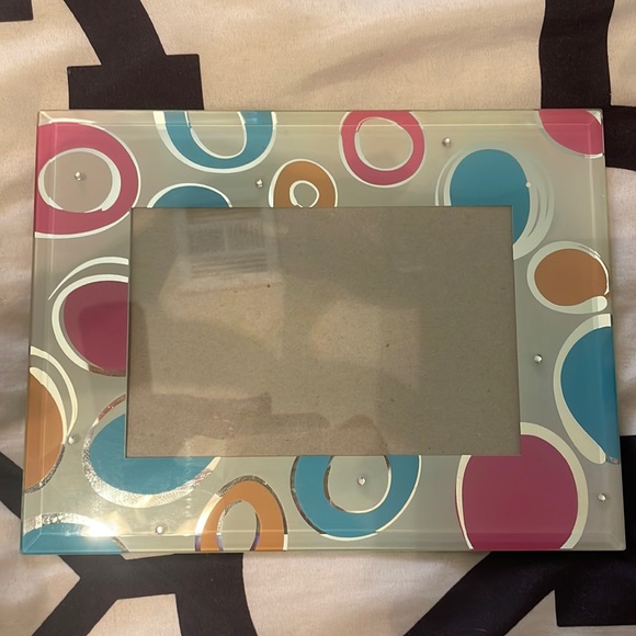 Picture frame - Picture 1 of 1